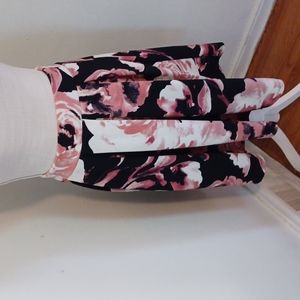 Floral pleated skirt